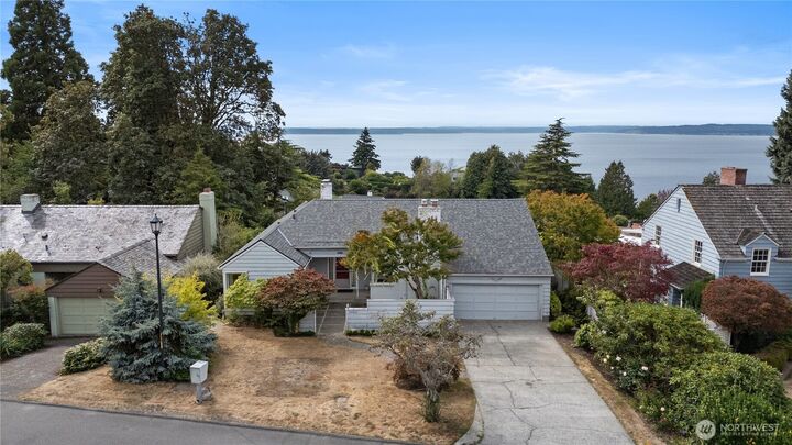 Property Photo:  10561  15th Avenue NW  WA 98177 