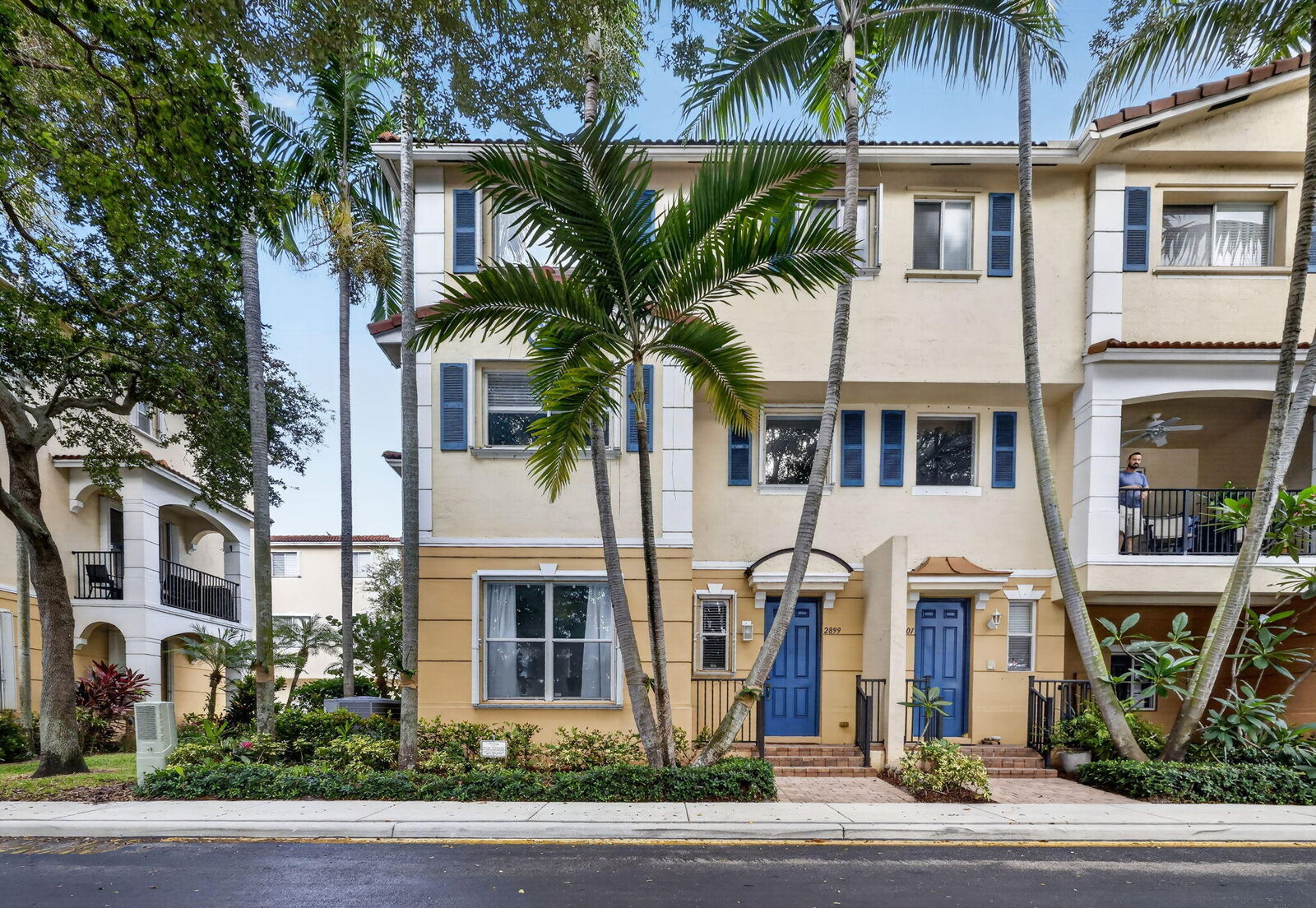 Property Photo:  2899 S Greenleaf Circle  FL 33426 