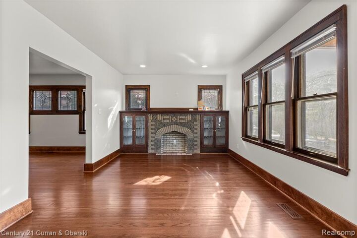 Property Photo:  8804 Mason Place Place  MI 48209 