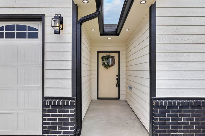 Property Photo: 13004 E Equestrian KS 67230