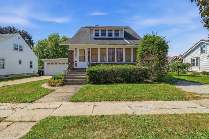 Property Photo:  120 N Center Street  WI 53919 