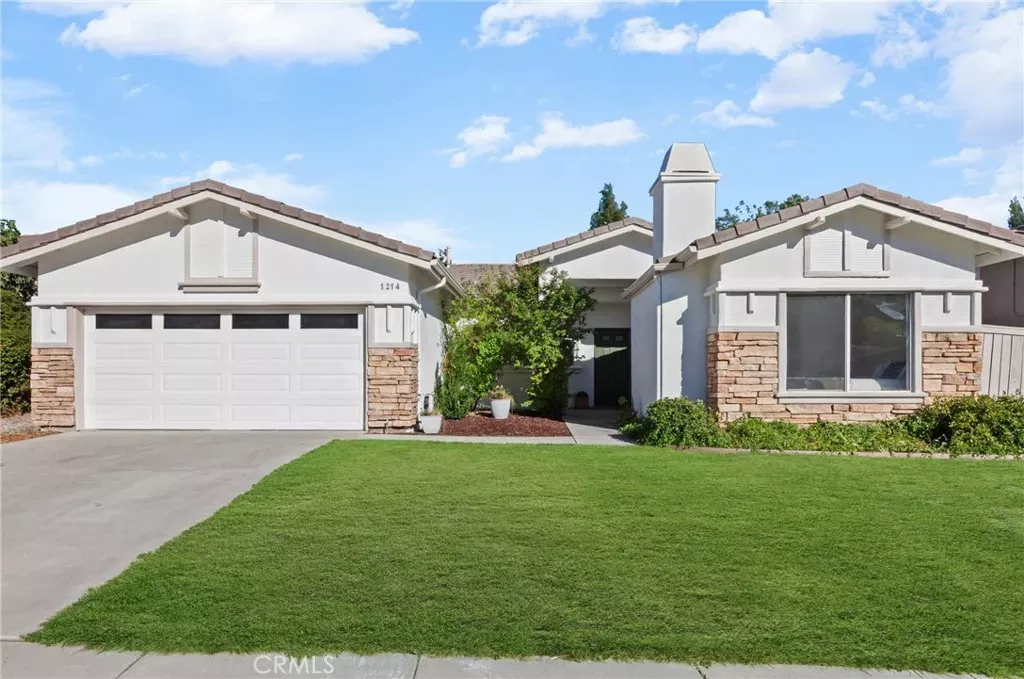 Property Photo:  1214 Shadow Meadow  CA 93446 