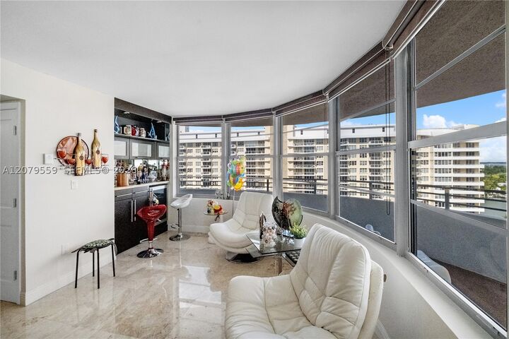Property Photo:  5555 Collins Ave 14B  FL 33140 