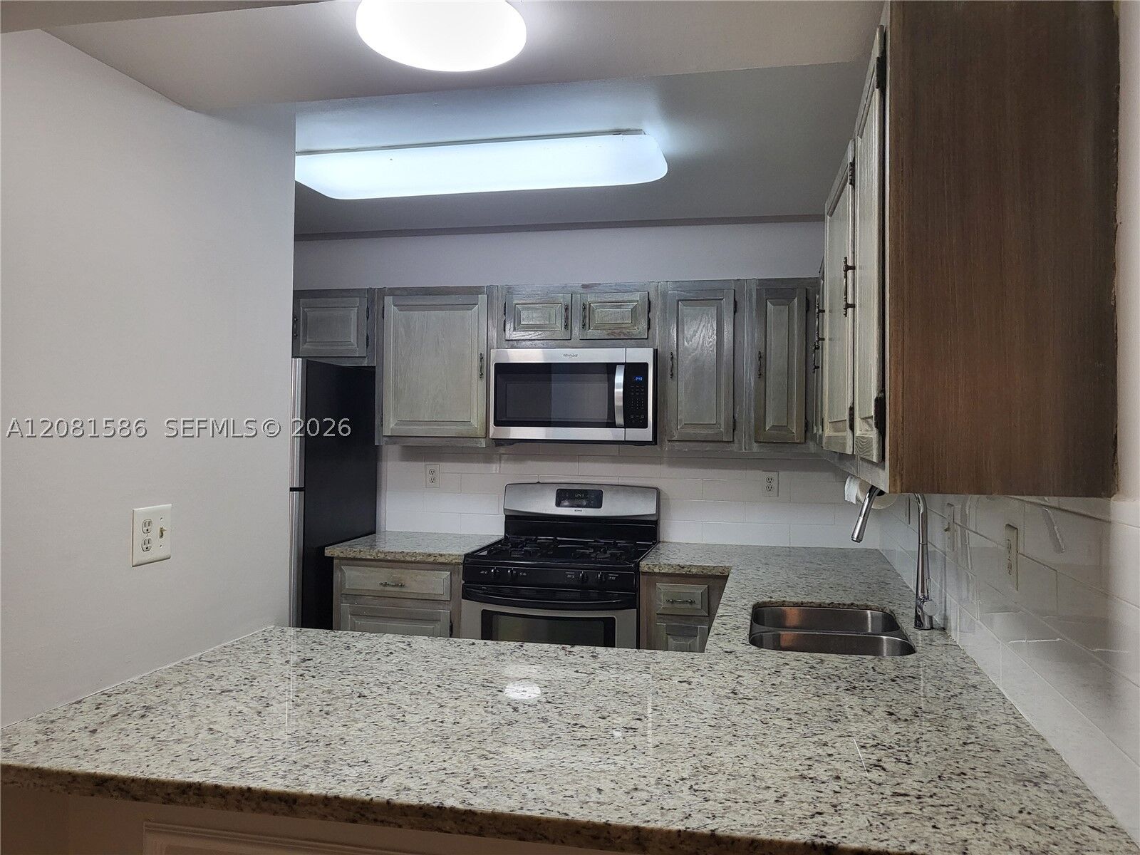 Property Photo:  6924 SW 114th Pl E56  FL 33173 