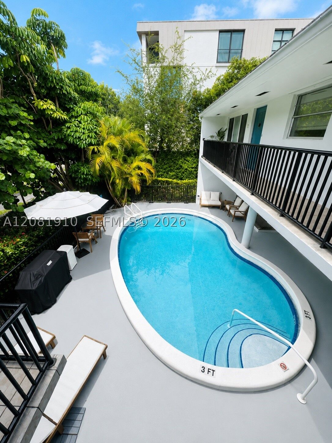 Property Photo:  195 Sunrise Dr 7  FL 33149 