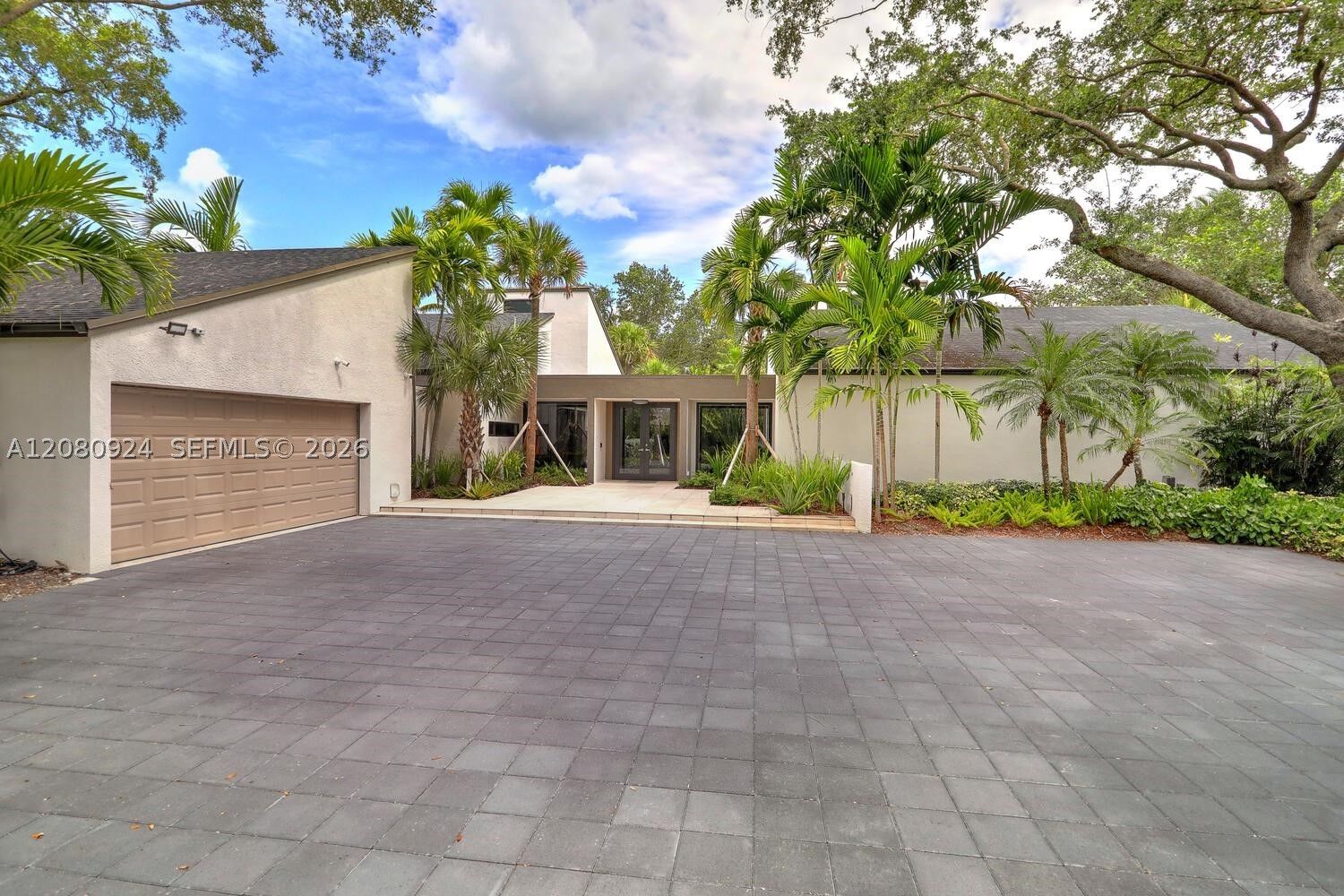 Property Photo:  6121 SW 104th St  FL 33156 