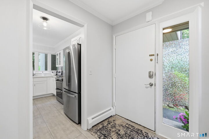 Property Photo:  8 Staunton Court A  CT 06032 