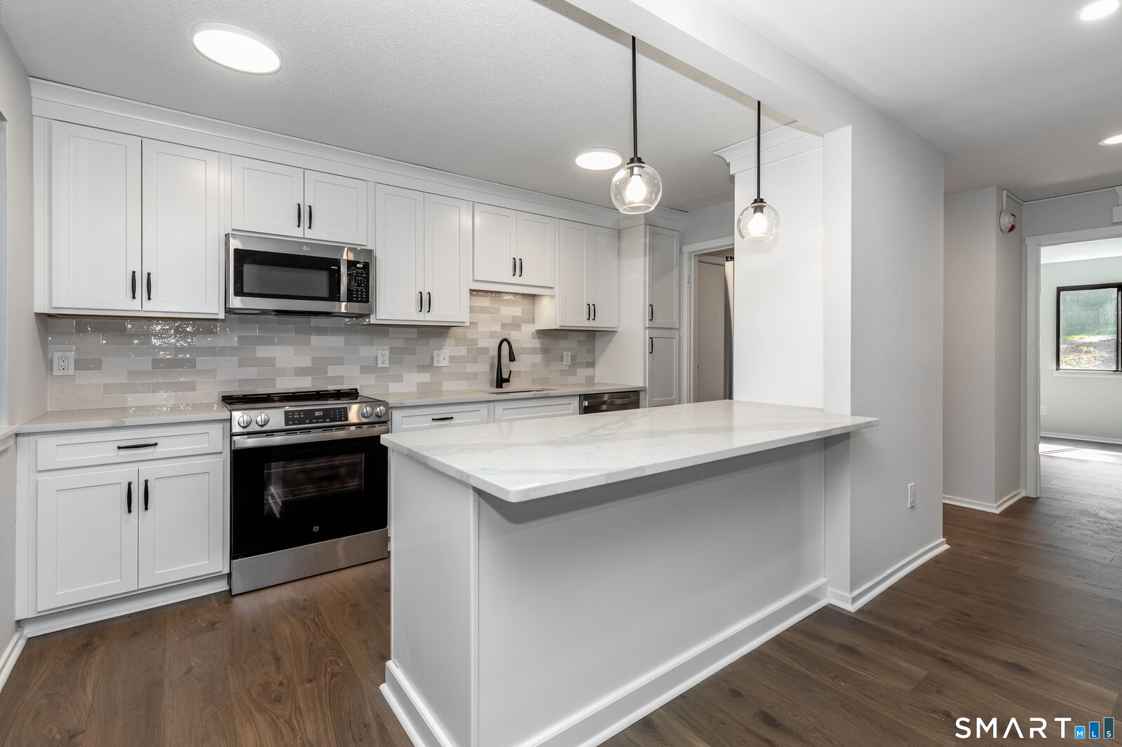 Property Photo: 23 Heritage Village A CT 06488