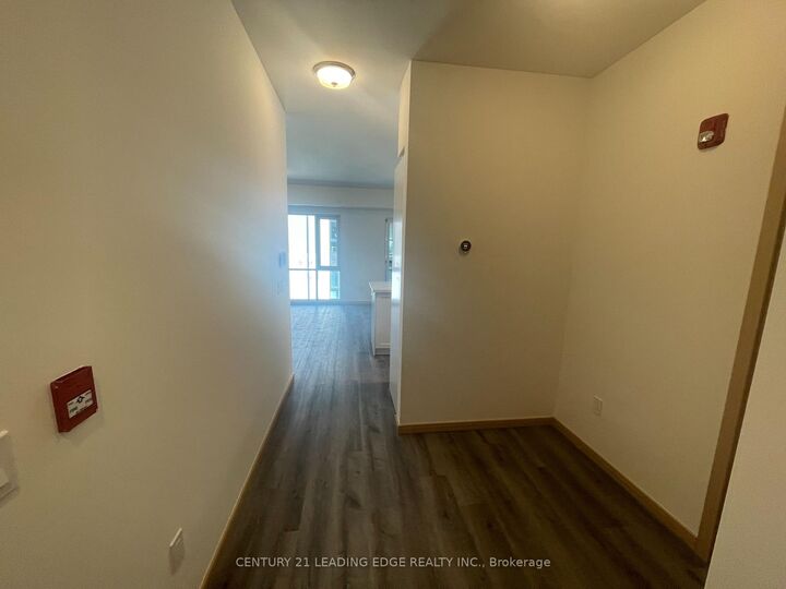 Property Photo:  50 Morecambe Gate B316  ON M1W 2N5 
