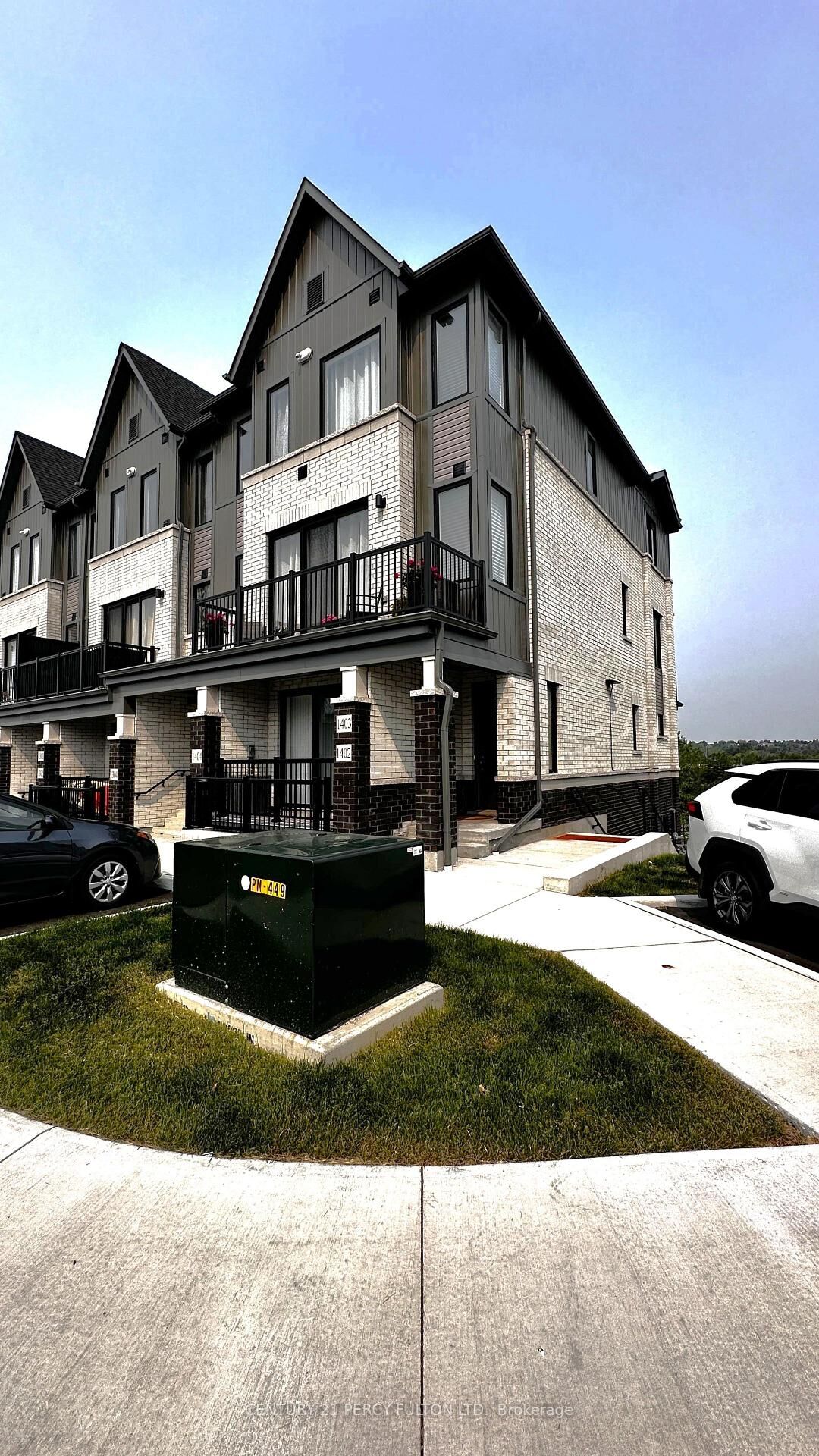 Property Photo:  160 Densmore Road 1402  ON K9A 4J9 
