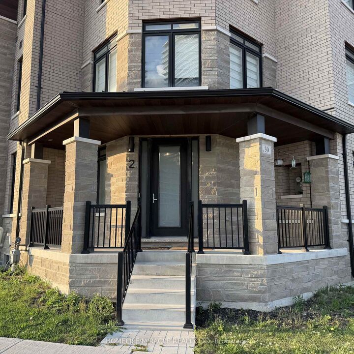 Property Photo:  30 Skyridge Drive 2  ON L6P 4P3 