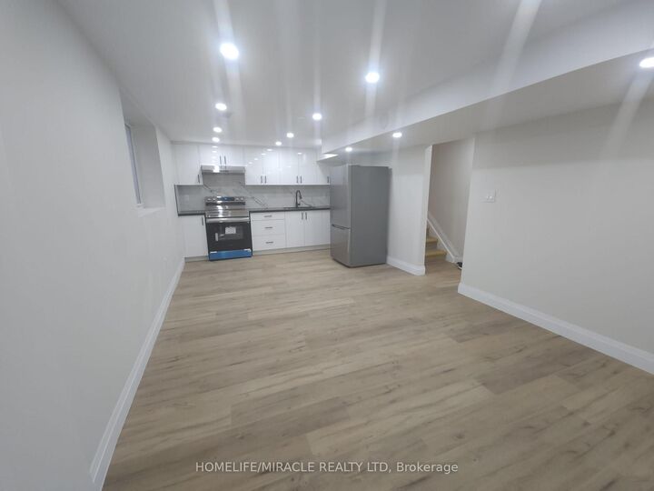 Property Photo:  43 Patterson Avenue Bsmt  ON N3S 6X1 