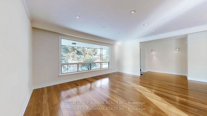 Property Photo:  129 Crestwood Road Upper  ON L4J 1A7 