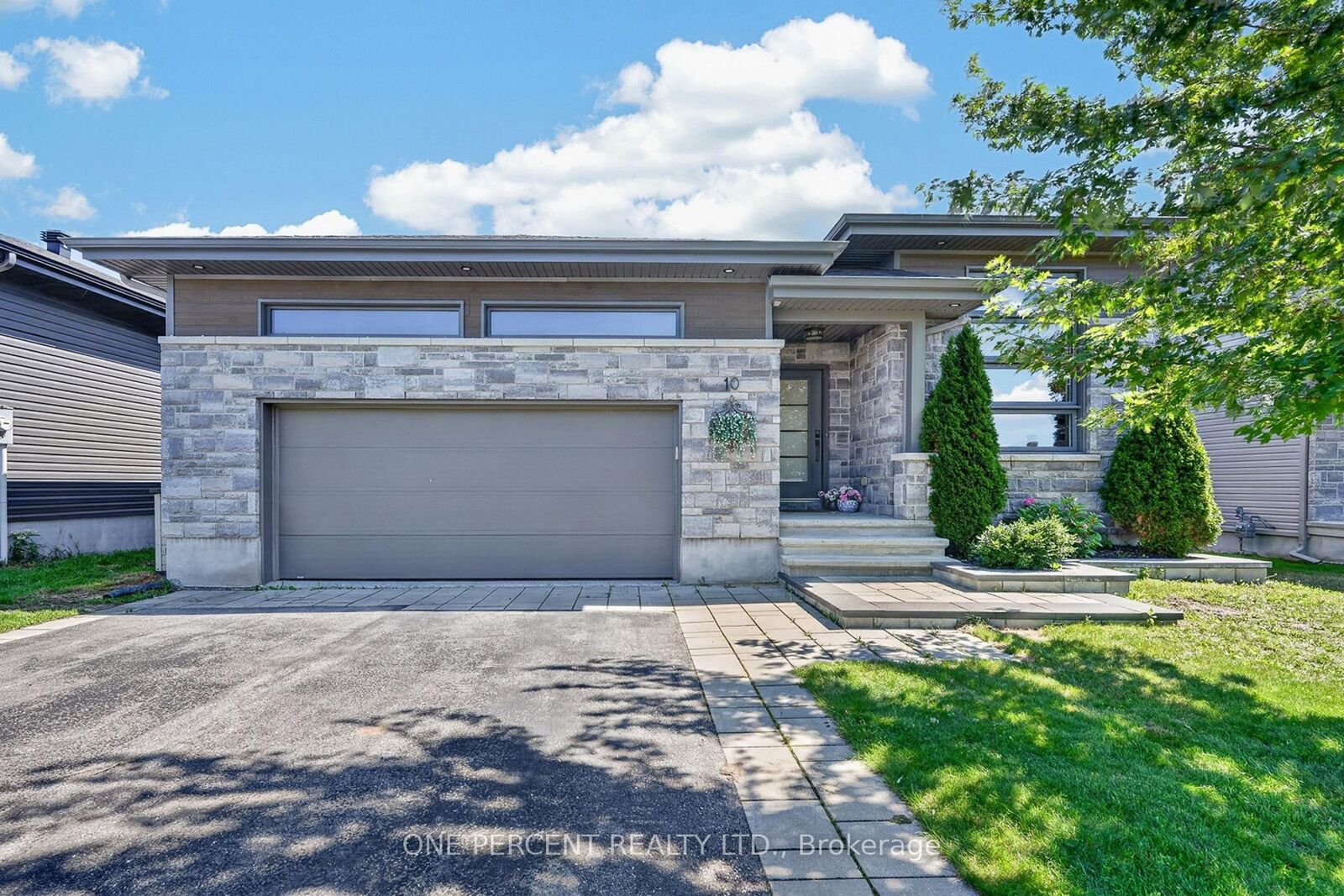 Property Photo: 10 Granite Street ON K4K 0J2