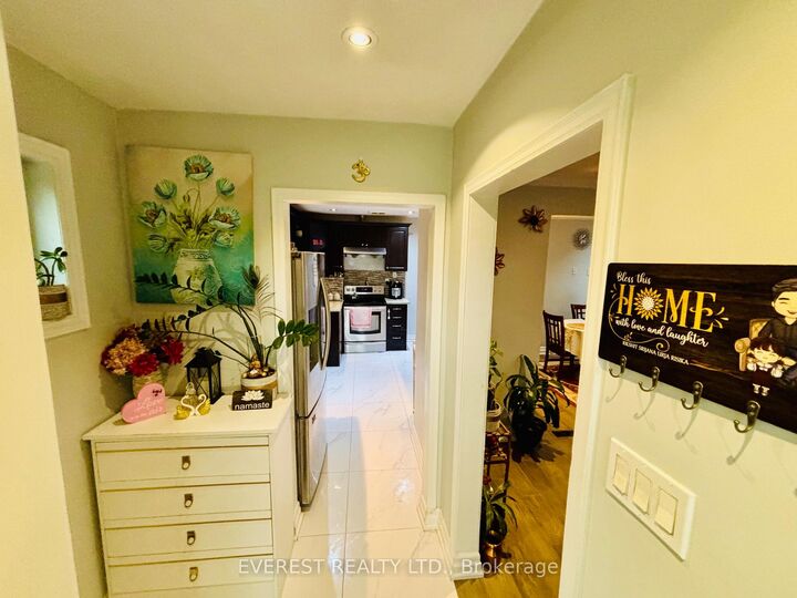 Property Photo:  130 Portsdown Road  ON M1P 1V5 