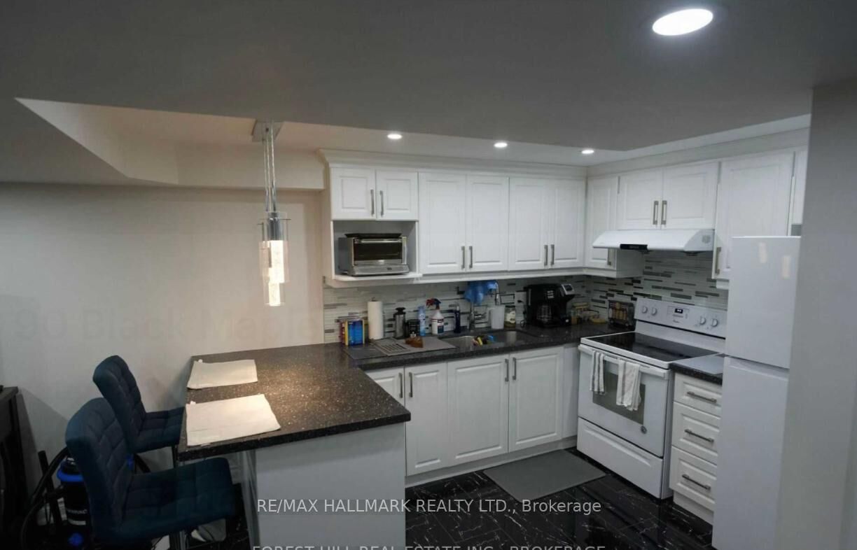 Property Photo:  90 Black Maple Crescent  ON L6A 4G6 