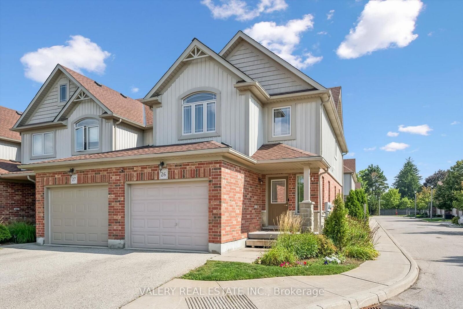 Property Photo:  355 Macalister Boulevard 26  ON N1G 0C7 