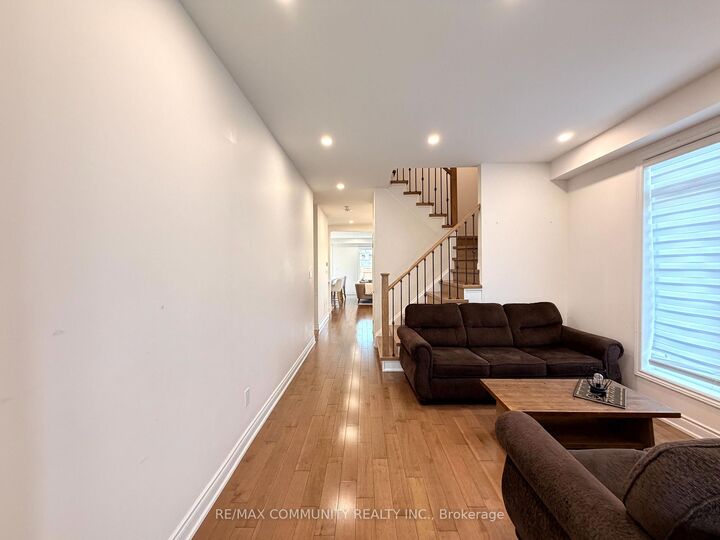 Property Photo:  2557 Bandsman Crescent  ON L1L 0M2 