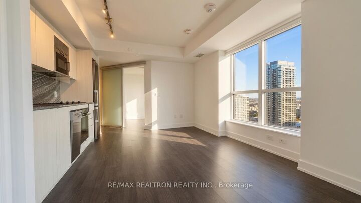 Property Photo:  5 Mabelle Avenue 2533  ON M9A 0C8 