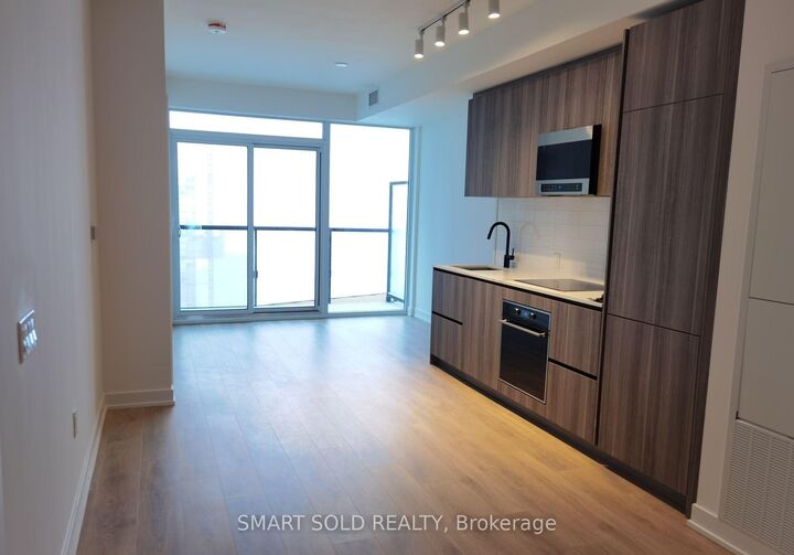 Property Photo:  117 Broadway Avenue 3005  ON M4P 1V4 