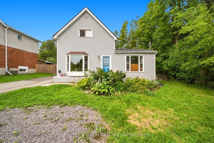 Property Photo:  138 Borland Street E  ON L3V 2B9 