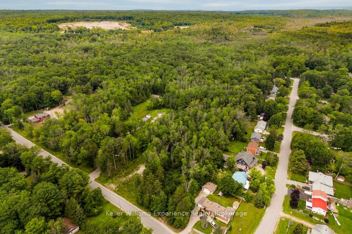 Property Photo:  264 Peek-A-Boo Trail  ON L9M 0B3 