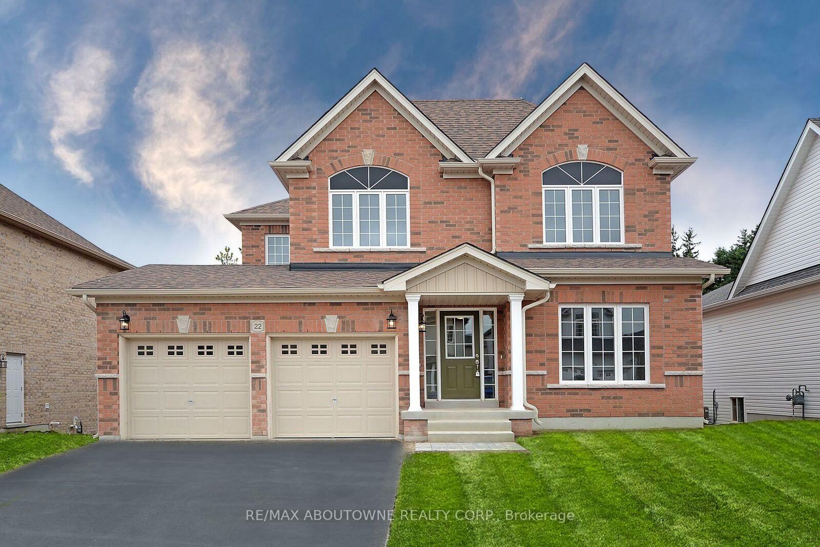 Property Photo:  22 Ryan Street  ON N1M 0C9 