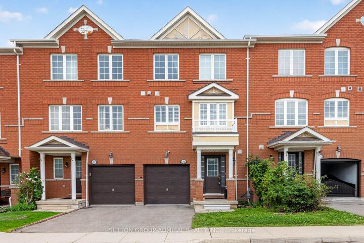 Property Photo:  520 Novo Star Drive 10  ON L5W 1X7 