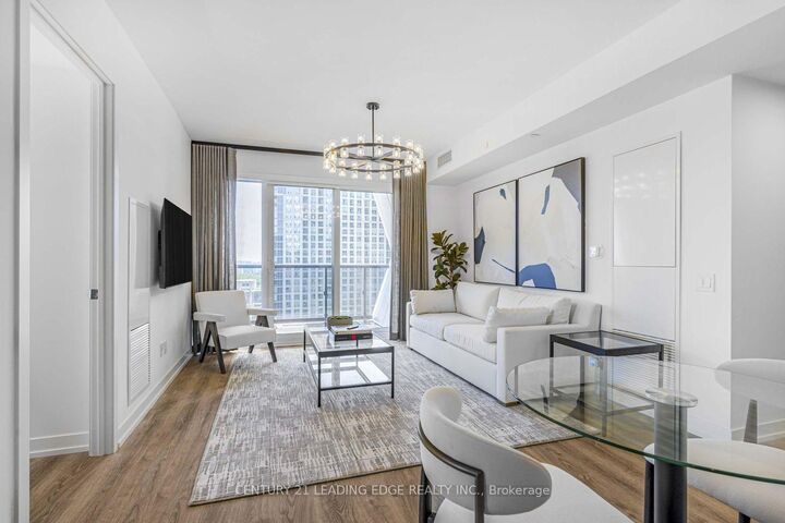 Property Photo:  771 Yonge Street 2606  ON M4W 0B8 