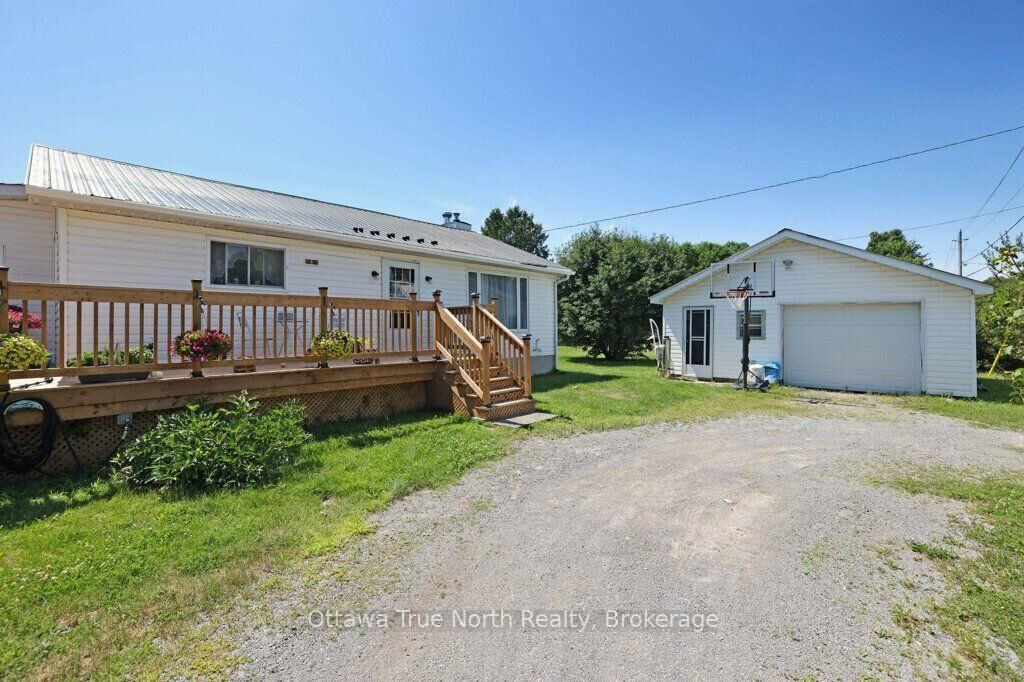 Property Photo:  45 Alston Street  ON K0A 3L0 