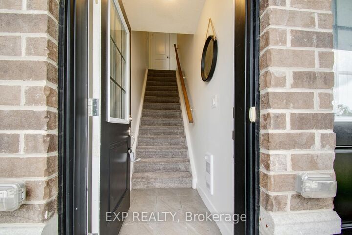 Property Photo:  150 Rochefort Street E  ON N2R 0P5 
