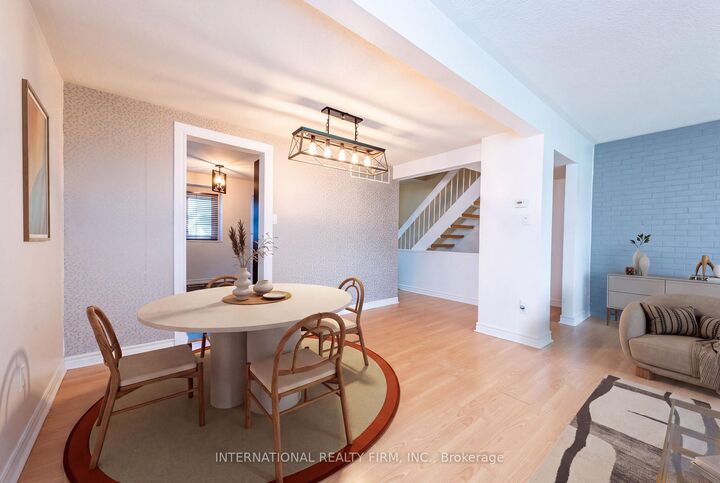 Property Photo:  6855 Glen Erin Drive 15  ON L5N 1P6 