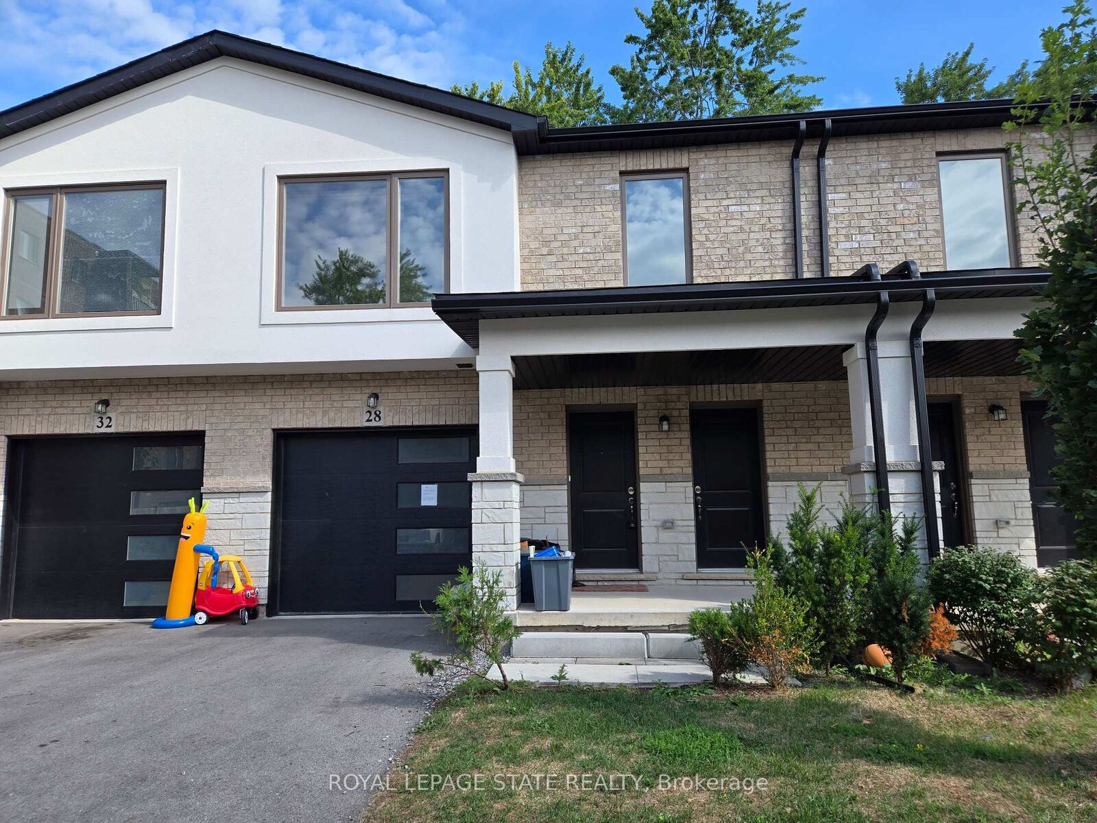 Property Photo: 28 Alayche Trail ON L3C 0J7