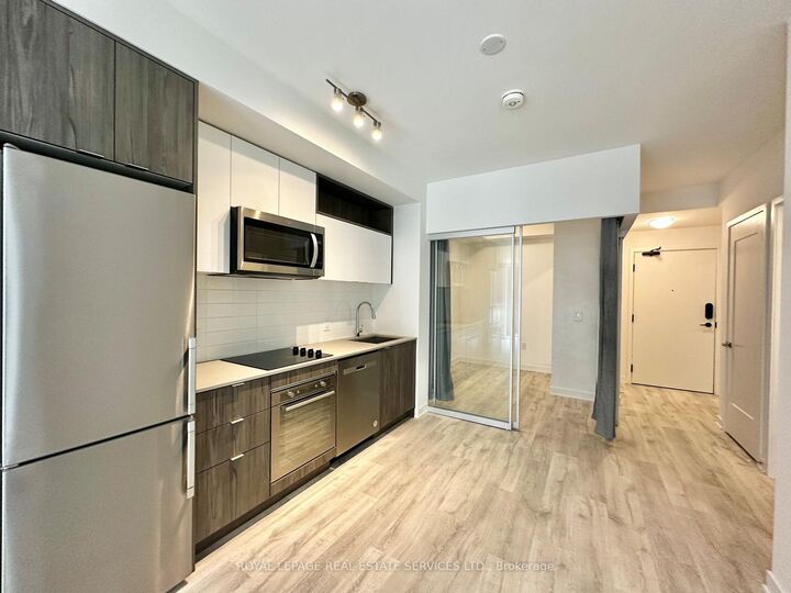 Property Photo:  60 Princess Street 338  ON M5A 2C7 