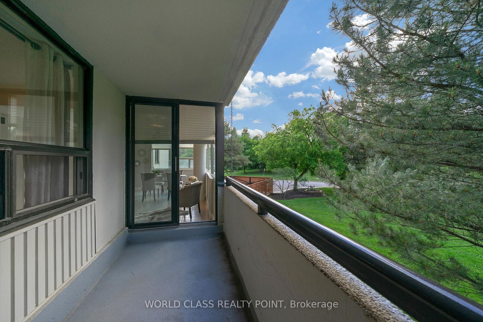 Property Photo:  40 Harding Boulevard W 201  ON L4C 9S5 