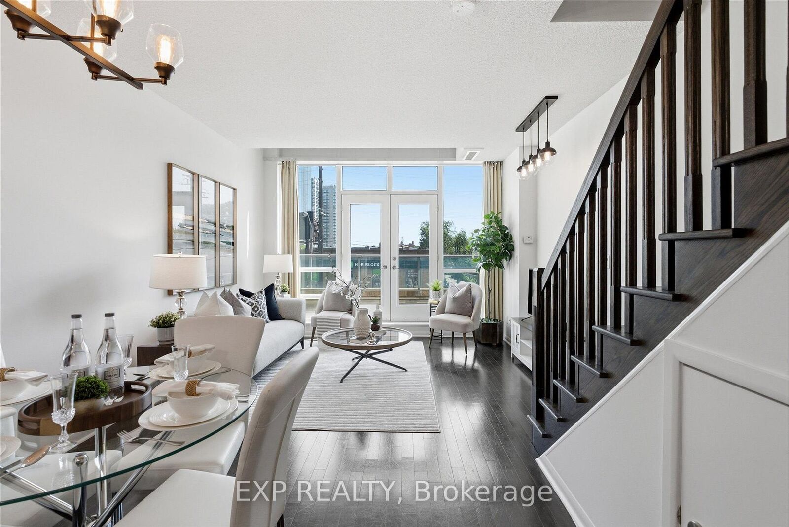 Property Photo:  3391 Bloor Street W 221  ON M8X 1G3 