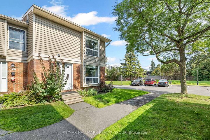 Property Photo:  840 Cahill Drive W 31  ON K1V 9K5 