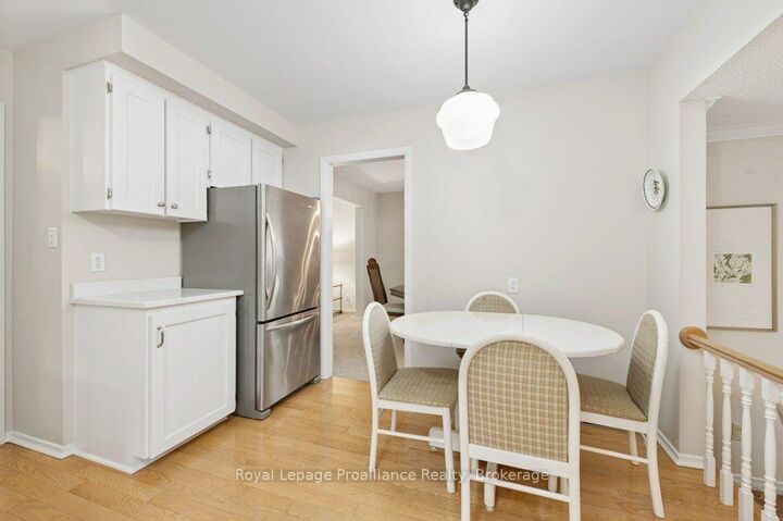 Property Photo:  18 Conger Place  ON K8P 4N8 