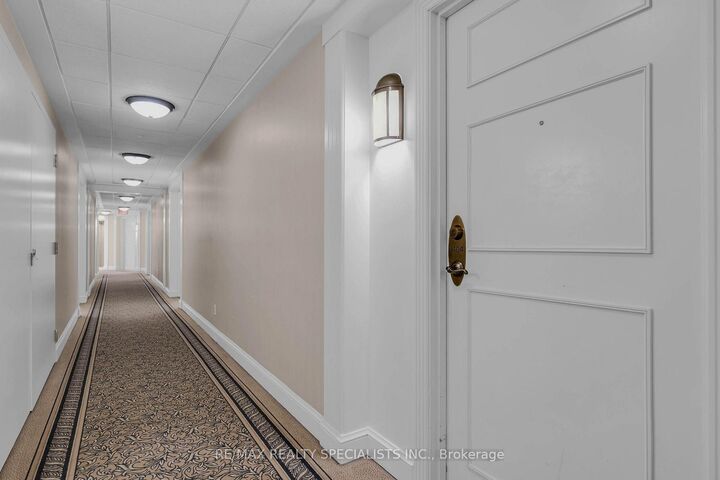 Property Photo:  710 Humberwood Boulevard 1404  ON M9W 7J5 
