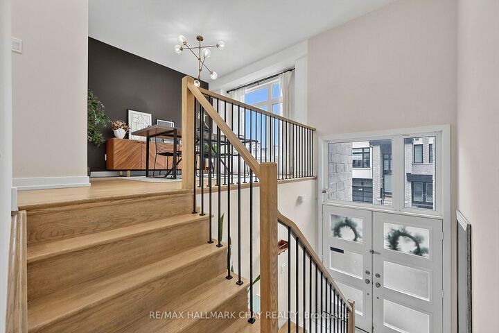Property Photo: 2526 Castlegate Crossing ON L1X 0H6