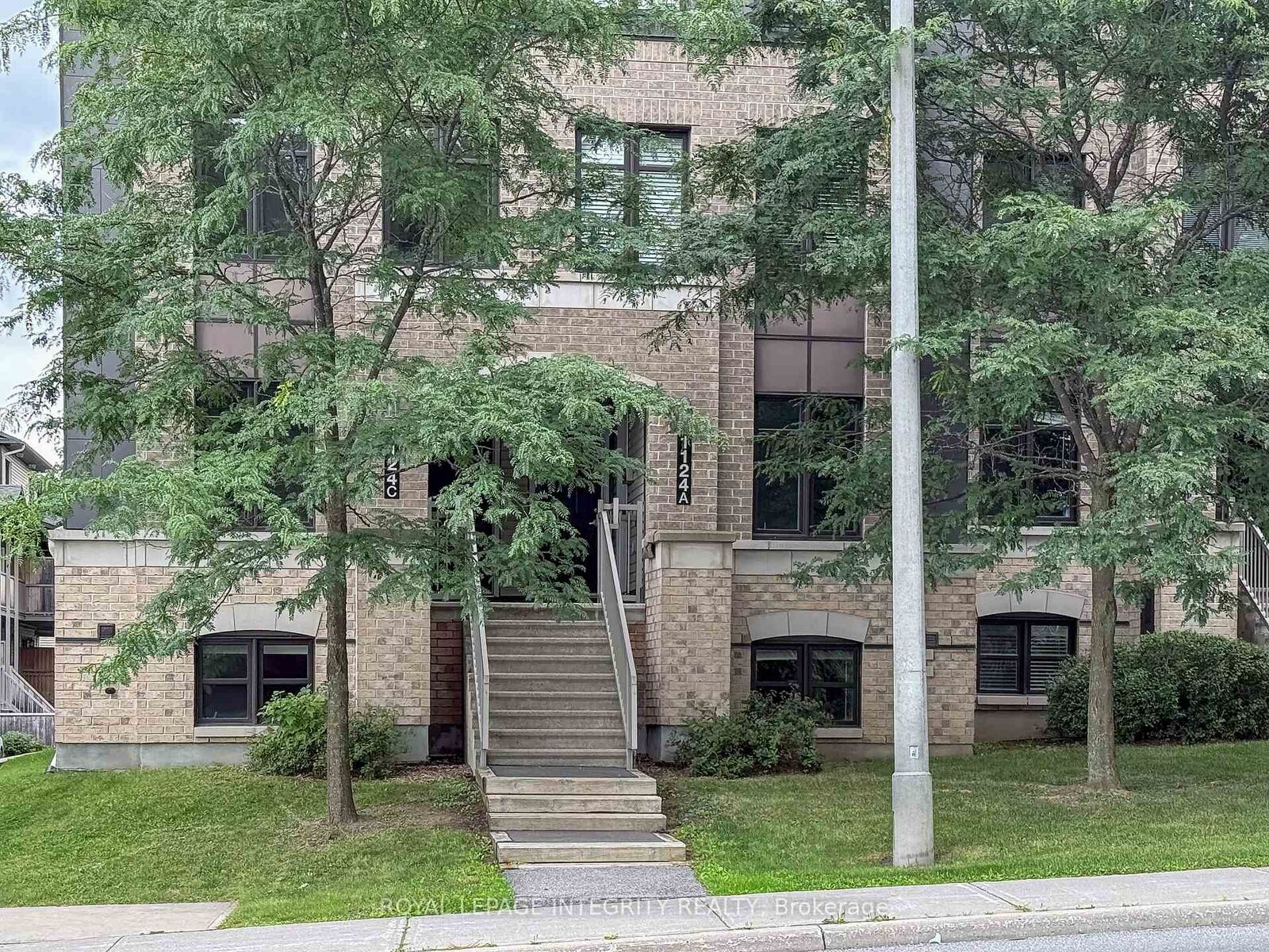 Property Photo:  1124 Klondike Road  ON K2K 0H2 