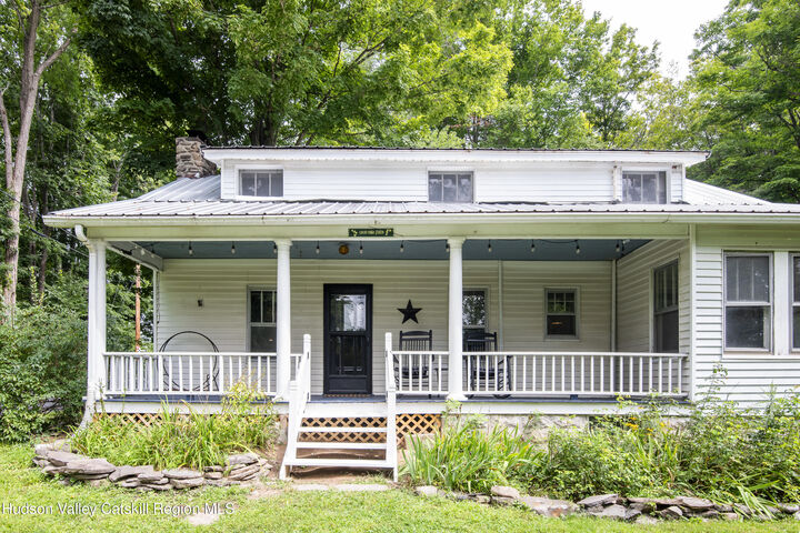 Property Photo:  96 Stonebridge Road  NY 12423 