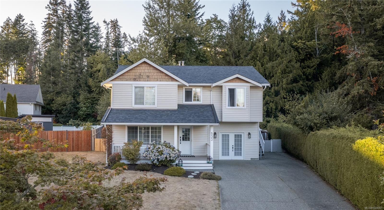 Property Photo:  533 Greenhorn Pl  BC V9G 1R3 