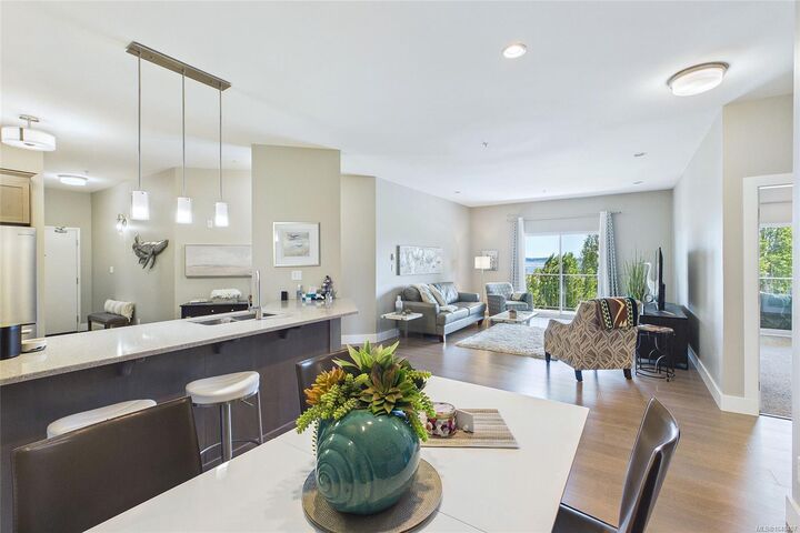 Property Photo:  104 Esplanade St #304  BC V9R 0G6 