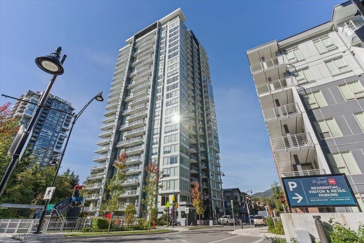 Photo de la propriété:  305 Morrissey Road 2203  BC V3H 0M3 