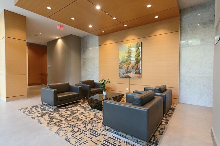 Property Photo:  866 Arthur Erickson Place Place 600  BC V7T 0B2 
