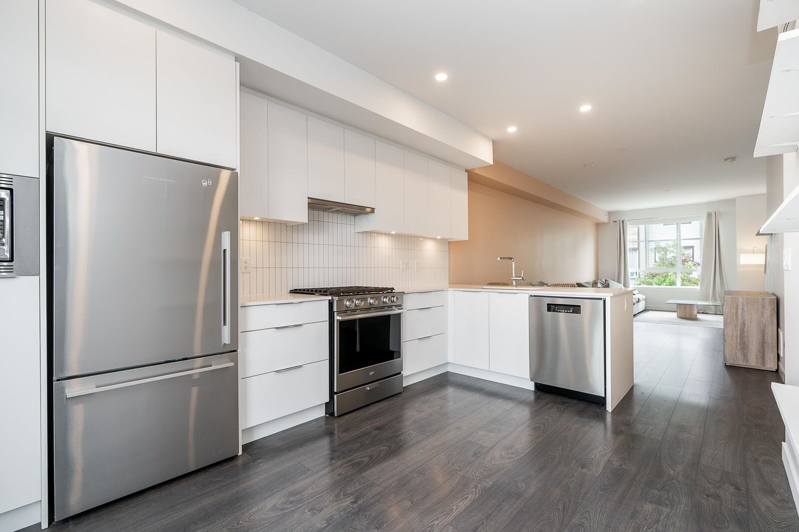 Property Photo:  4292 Wolf Way 53  BC V4M 0E1 