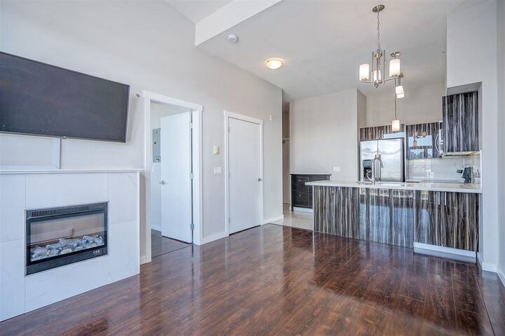 Property Photo:  22318 Lougheed Highway Ph 606  BC V2X 2T4 