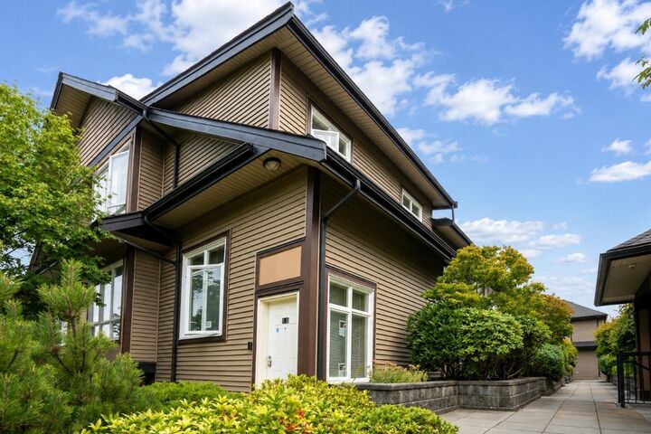 Property Photo:  6538 Elgin Avenue 12  BC V5H 3S6 