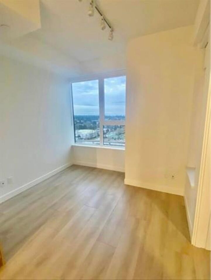 Property Photo:  10626 City Parkway 1609  BC V3T 0S3 